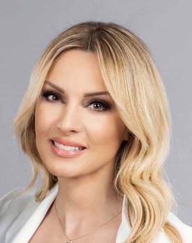 Peggy Zina as Self - Interviewee