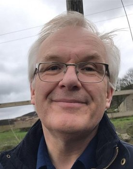 Stefan Söldner-Rembold as Himself