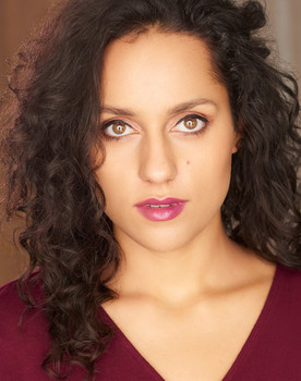 Cleopatra Boudreau as Hazel