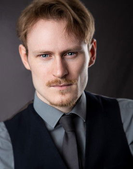 Chris Bamford as Therapist