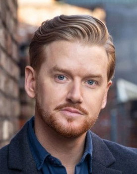 Mikey North as Charlie Lomas