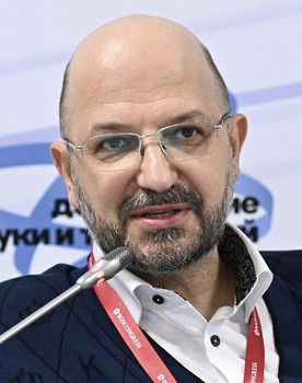 Alexander Belenov as Self