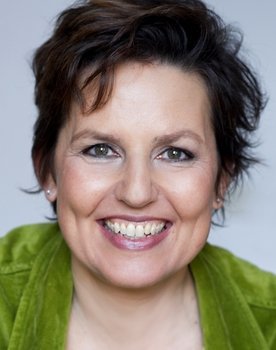 Ariela Sarbacher as Katja