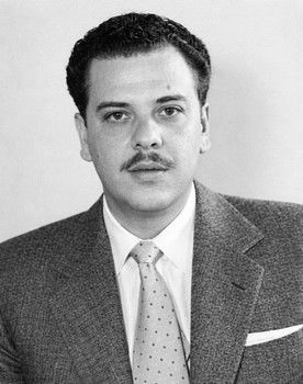 Manuel Barbachano Ponce as 