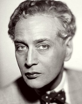 Gösta Ekman as Claes af Leijonstam