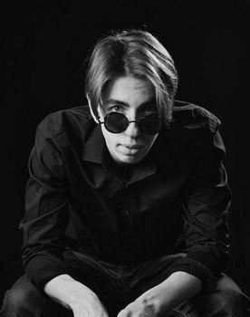 Roman Kozulin as Stranger