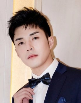 Tenzin Jigme as Kang Jian Shi