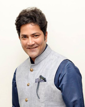 Aniket Vishwasrao as Pandurang Shinde