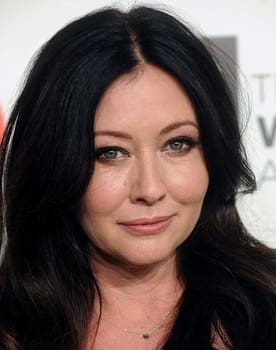Shannen Doherty as Chief Pam Connelly