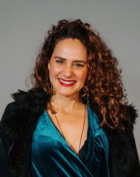Nayra Ortega as Fayna