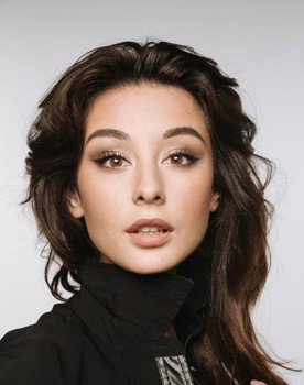 Tatyana Tausheva as Wife