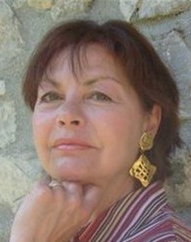 Yolande Folliot as 