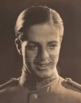 Luis Soroa as Dr. Arthur