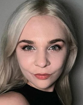 Ellie Shou