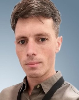 Perran Pryor as Karan