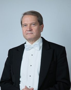 Valeriy Ovsyanikov as Self - Conductor