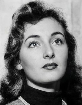 Wilma Chandler as Lídia