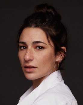 Carol Garrido as Nina