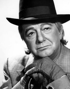Maurice Evans as Sir Basil Bertram