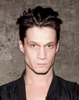 Jonathan Johansson as 