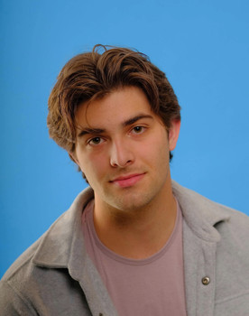 Preston Lyford as Leo