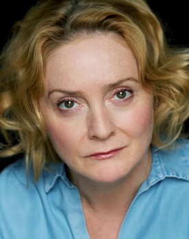 Lizzie Hopley as Dorothea Waddingham