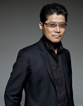 Tsuyoshi Koyama Photo