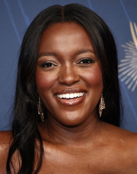 Krys Marshall as Nicole Robinson