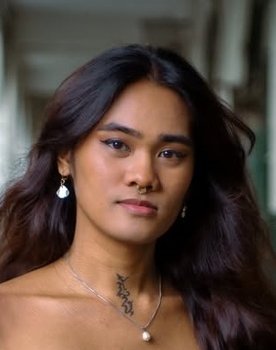 Serena Magiliw as Barbie Ann