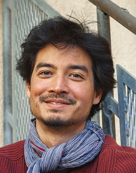 Aloun Marchal as Dancer