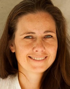 Jennifer Green as The Woman