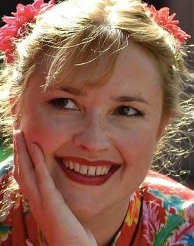 Aurélie de Cazanove as 