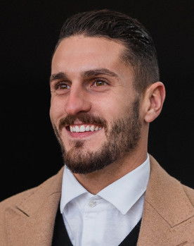 Koke Resurrección as Self