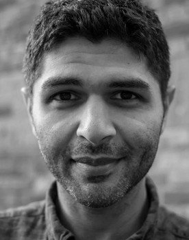 Amit Gupta as Drug Dealer