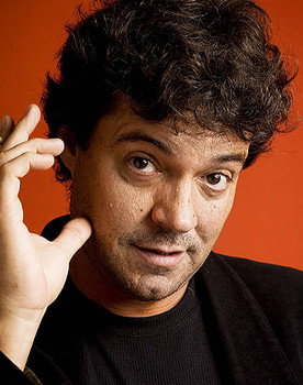 Felipe Camargo as Luís