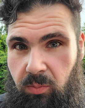 Johnny Wentz as "Otis, Sally's Third Cousin"