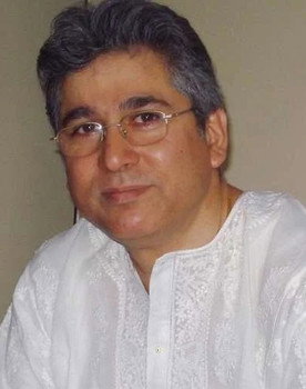 Ravi Khemu as Rajkumar Sakseria