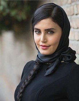 Elnaz Shakerdoust as Sima