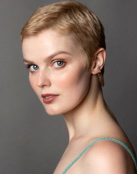 Claudia Ware as Frances Langford