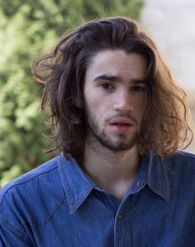 Javier Blanco Armada as El Caña