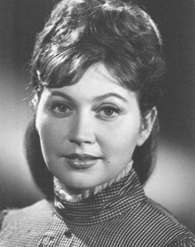 Yelena Kornilova as Katya