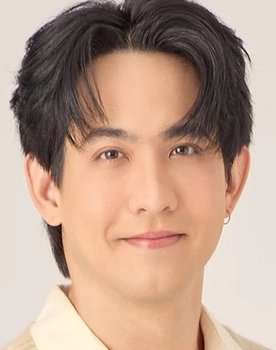 Leo Saussay as Fong