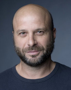 Antonio Márquez as Civil Guard #1