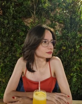Ana Carolina de Angeli as Fantasma