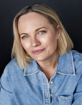 Nic Alexander as Kate