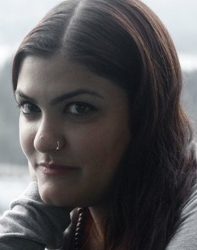 Maryam Najafi as Ms. Azizi (clinic supervisor)