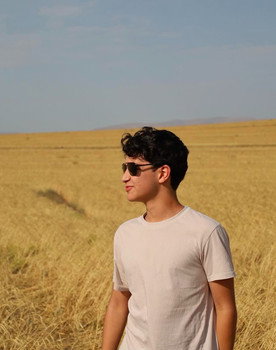 Ehsan Kashanipour as Boy #2