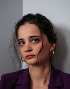 Deniz Ekinci as Firaz