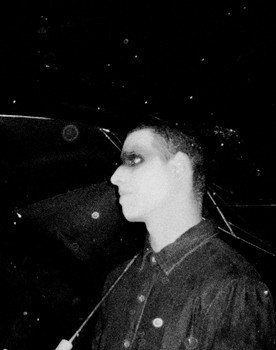 César Calero as Guest 2