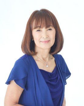 Miyoko Akaza as Fujiko Kinugasa